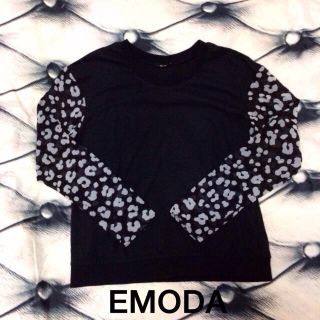 エモダ(EMODA)のEMODA レオパードドッキングTOPS(トレーナー/スウェット)