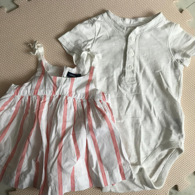 babyGAP(ベビーギャップ)の2点セット　キャミソール　ロンパース キッズ/ベビー/マタニティのベビー服(~85cm)(ロンパース)の商品写真