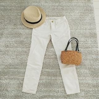 バナナリパブリック(Banana Republic)のレディース スキニーパンツ⭐BANANA REPUBLIC⭐ホワイトデニム(デニム/ジーンズ)