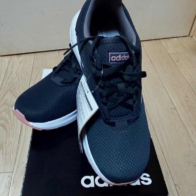 adidas(アディダス)のボル様取り置きadidasスニーカー👟🤩黒紺グレーndピンク レディースの靴/シューズ(スニーカー)の商品写真