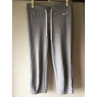 ナイキ(NIKE)のNIKE スウェットパンツ　グレー(カジュアルパンツ)