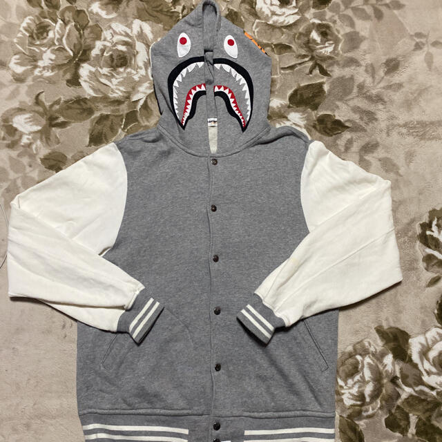 A BATHING APE - APE BAPE KAWS スタジャン シャーク パーカー SHARK