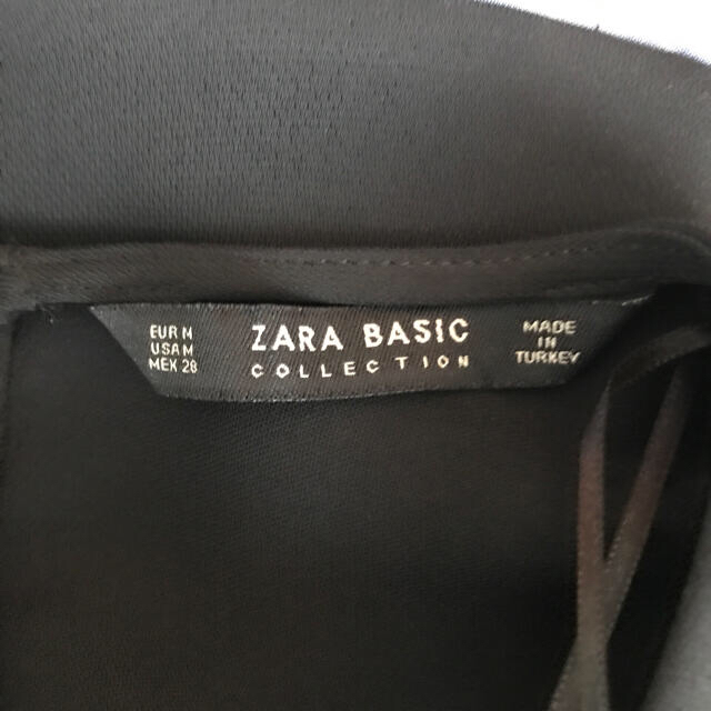 ZARA(ザラ)のZARAザラワンピース黒チェック柄入りMサイズ レディースのワンピース(ひざ丈ワンピース)の商品写真