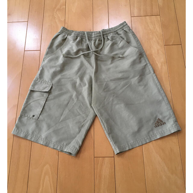 adidas(アディダス)のadidasアディダス ハーフパンツ160cm キッズ/ベビー/マタニティのキッズ服男の子用(90cm~)(パンツ/スパッツ)の商品写真