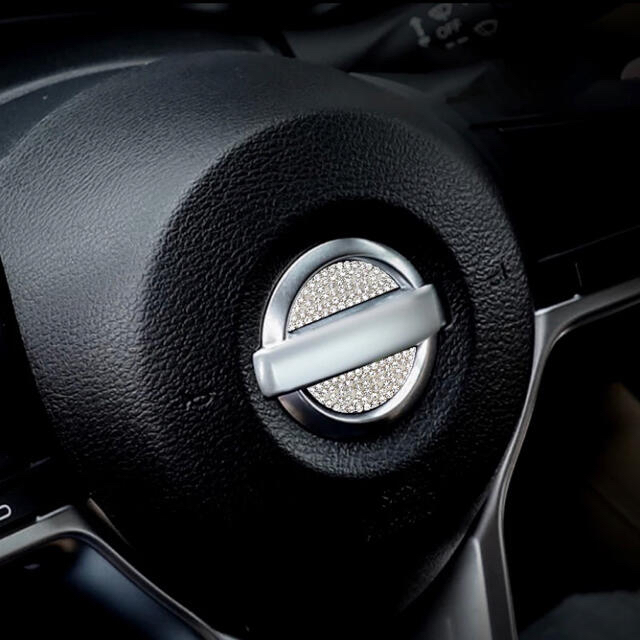 日産 ハンドルエンブレム 装飾 キラキラ NISSANの通販 by ぱんダコ屋 即購入可能ですよ。|ラクマ 日産 ハンドルエンブレム 装飾 キラキラ NISSANの通販 by ぱんダコ屋 即購入可能ですよ。|ラクマ