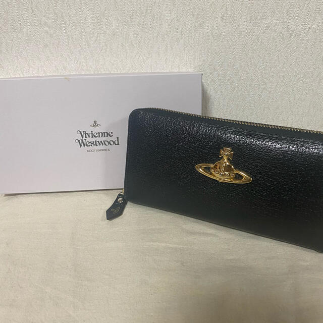 Vivienne Westwood(ヴィヴィアンウエストウッド)のヴィヴィアンウエストウッド　長財布　ラウンドファスナー　オーブ　黒 レディースのファッション小物(財布)の商品写真