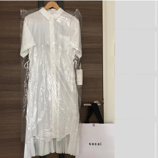 21人気新作 ワンピース Sacai ひざ丈ワンピース 21人気新作 ワンピース Sacai ひざ丈ワンピース