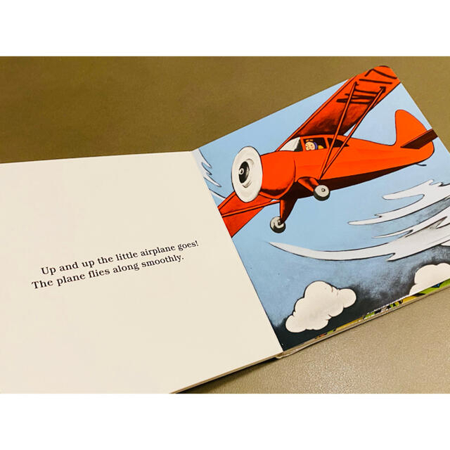 英語絵本　キッズ洋書　飛行機　The Little Airplane エンタメ/ホビーの本(絵本/児童書)の商品写真