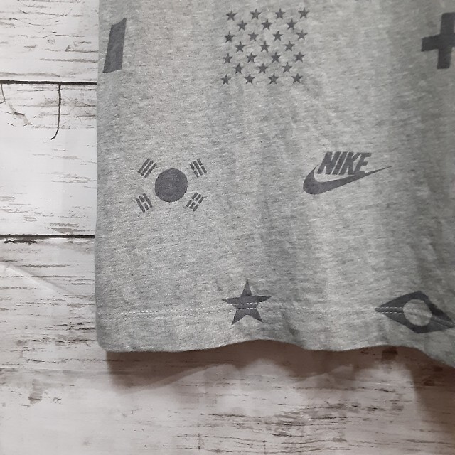 NIKE(ナイキ)の✨NIKE✨　ナイキ　希少ゴールドロゴT　men's　Ｌsize メンズのトップス(Tシャツ/カットソー(半袖/袖なし))の商品写真