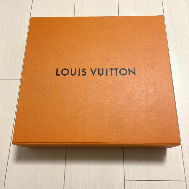 LOUIS VUITTON(ルイヴィトン)の【新品未使用】ルイヴィトン NIGO エンブロイダリー スクエアードシャツ メンズのトップス(シャツ)の商品写真