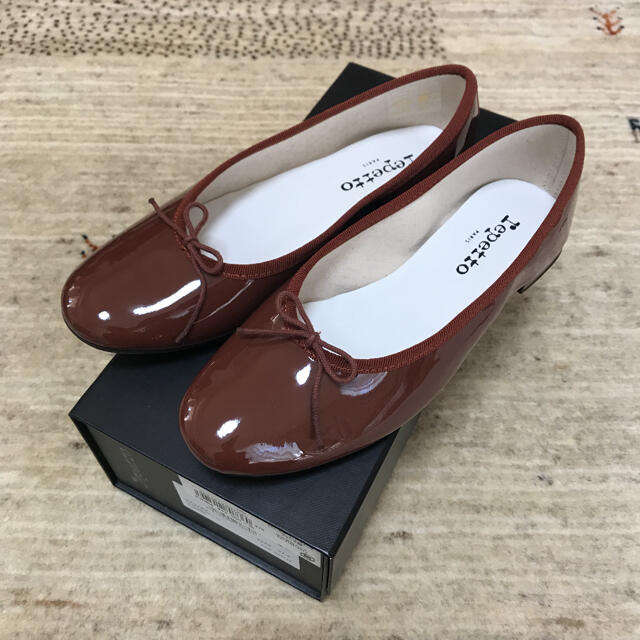 新品未使用！ レペット Repetto エナメルバレエシューズ フラットシューズ