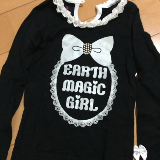 EARTHMAGIC(アースマジック)のロンT キッズ/ベビー/マタニティのキッズ服女の子用(90cm~)(Tシャツ/カットソー)の商品写真