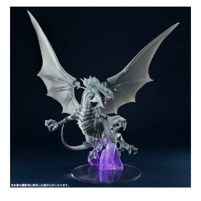 MegaHouse(メガハウス)の【即日発送！】 遊戯王 青眼の白龍 ブルーアイズホワイトドラゴン メガハウス エンタメ/ホビーのフィギュア(アニメ/ゲーム)の商品写真