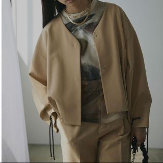 アメリヴィンテージ(Ameri VINTAGE)のKNOT SLEEVE JACKET(ノーカラージャケット)