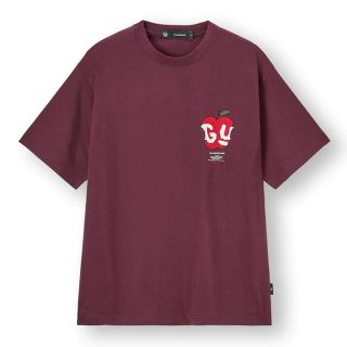 アンダーカバー(UNDERCOVER)の新品！UNDERCOVER GU Disney Apple Tee Wine(Tシャツ/カットソー(半袖/袖なし))