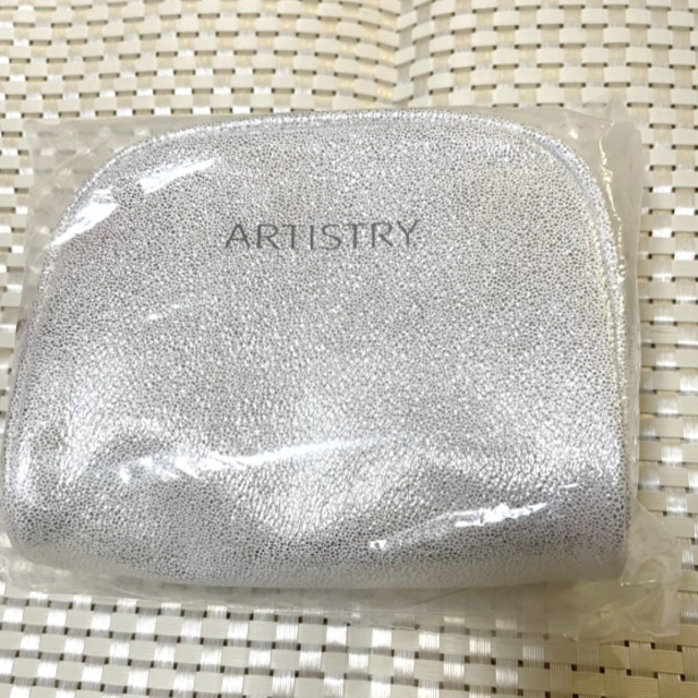 Amway(アムウェイ)のアーティストリー  インデンシブプロ 14ナイツ 新品 ポーチつき⭐︎ コスメ/美容のスキンケア/基礎化粧品(美容液)の商品写真