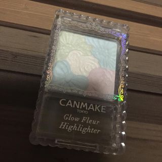 キャンメイク(CANMAKE)のキャンメイク(CANMAKE) グロウフルールハイライター 01 プラネットライ(フェイスパウダー)