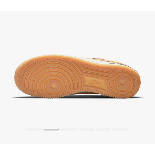 NIKE(ナイキ)の【新品】NIKEエアフォース1 Orange Zebra  28.5  送料無料 メンズの靴/シューズ(スニーカー)の商品写真