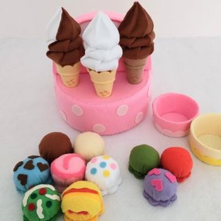 さくらさくら様専用☆アイス屋さんギフト包装無料☆お菓子の家の小物入れ0.6倍縮小(おもちゃ/雑貨)