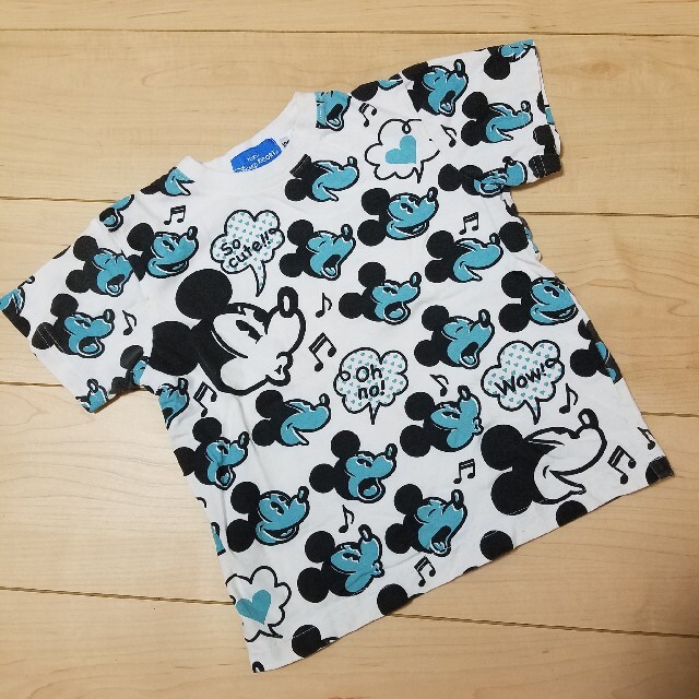 Disney(ディズニー)のミッキー総柄Tシャツ♡100　男の子　半袖　ディズニー キッズ/ベビー/マタニティのキッズ服男の子用(90cm~)(Tシャツ/カットソー)の商品写真