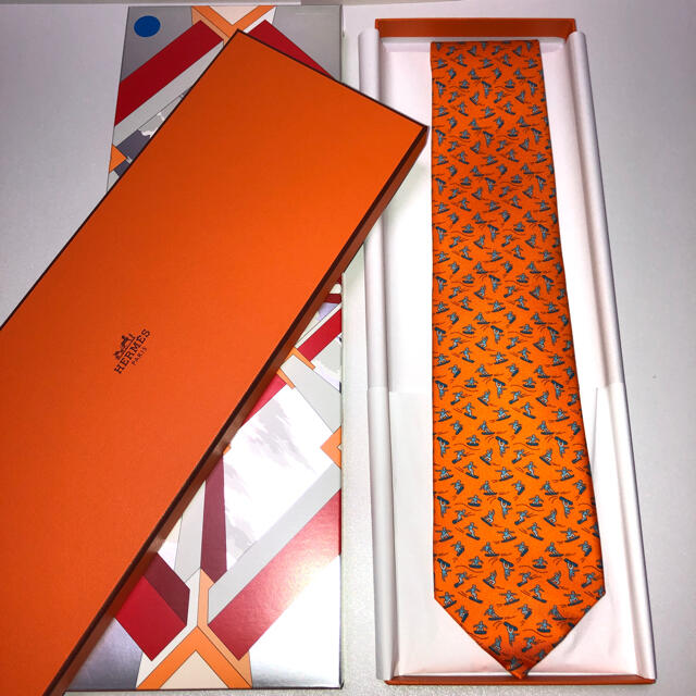 ネクタイ　Hermès