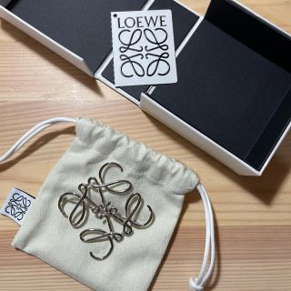 ロエベ(LOEWE)のロエベ　ブローチ(ブローチ/コサージュ)