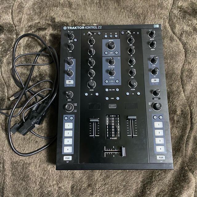 TRAKTOR KONTROL Z2