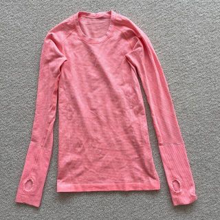 ルルレモン(lululemon)のlululemon トップス(ヨガ)