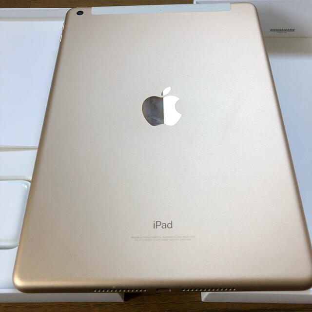 iPadWi-Fi+Cellular 128GB Gold （第5世代）