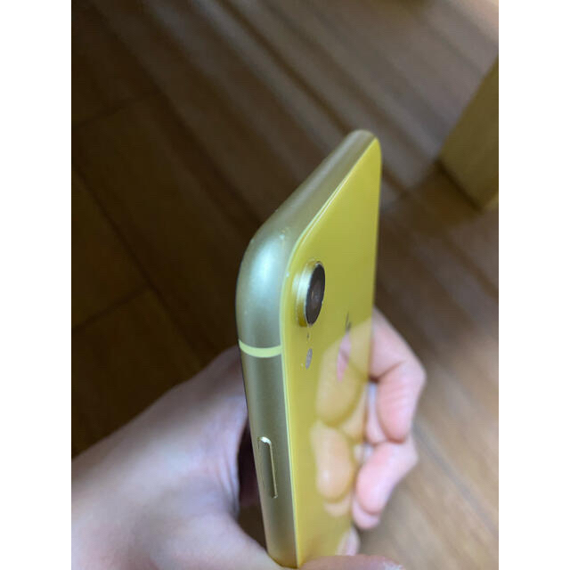 iPhone xr イエロー　au SIMロック解除済【ジャンク品】