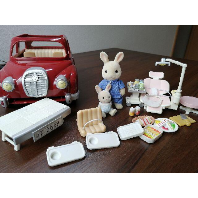EPOCH(エポック)のシルバニアファミリーの車と歯医者さんセット キッズ/ベビー/マタニティのおもちゃ(その他)の商品写真