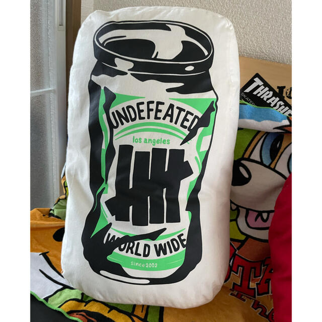 UNDEFEATED - verdy undefeated wasted youthコラボクッションの通販 