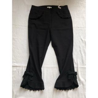 トゥービーシック(TO BE CHIC)のTO BE CHIC パンツ　黒　38(クロップドパンツ)