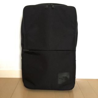 ザノースフェイス(THE NORTH FACE)の【ザ・ノースフェイス シャトルデイパック スリム 18L/ ブラック】(バッグパック/リュック)