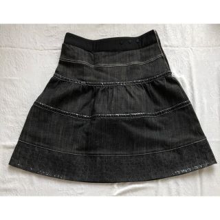 トゥービーシック(TO BE CHIC)のTO BE CHIC デニムスカート　40(ひざ丈スカート)