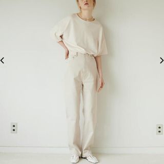 マウジー(moussy)の【moussy】HW COLOR STRETCH STRAIGHTホワイトデニム(デニム/ジーンズ)