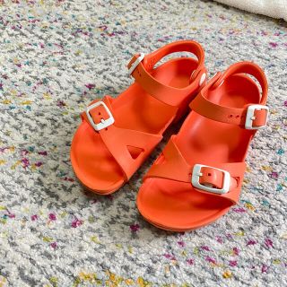 ビルケンシュトック(BIRKENSTOCK)のビルケン　サンダル　17cm(サンダル)