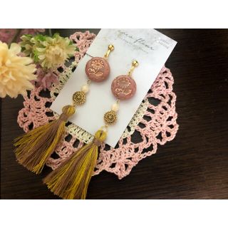 フラワー(flower)の300円！1点物＊チェコビーズタッセルピアス/イヤリング(イヤリング)