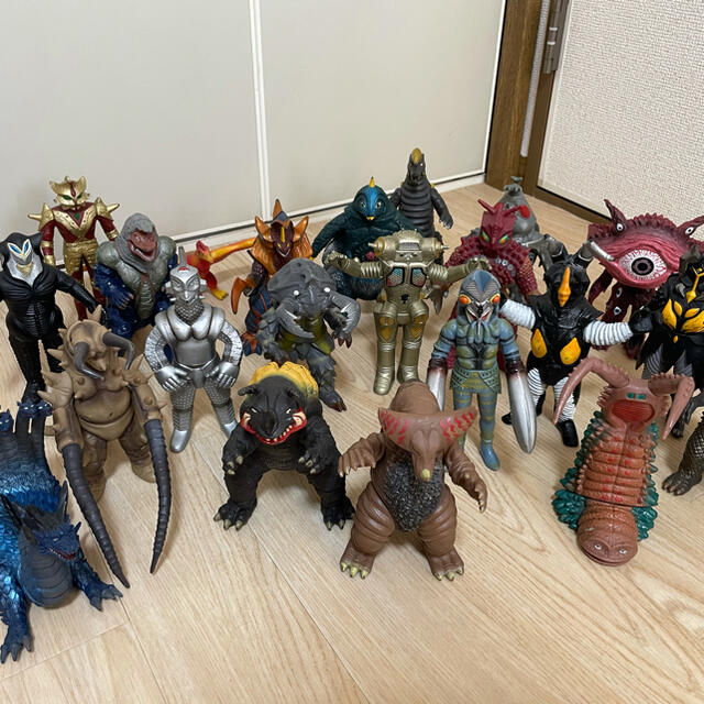 【30日まで値下げ・バラ売り歓迎】ウルトラ怪獣シリーズ ソフビ 22体まとめ売り