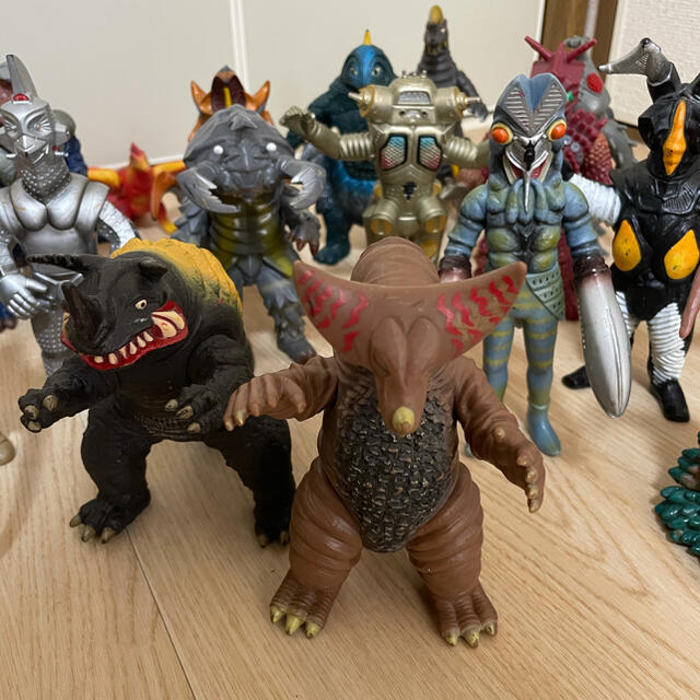 【30日まで値下げ・バラ売り歓迎】ウルトラ怪獣シリーズ ソフビ 22体まとめ売り