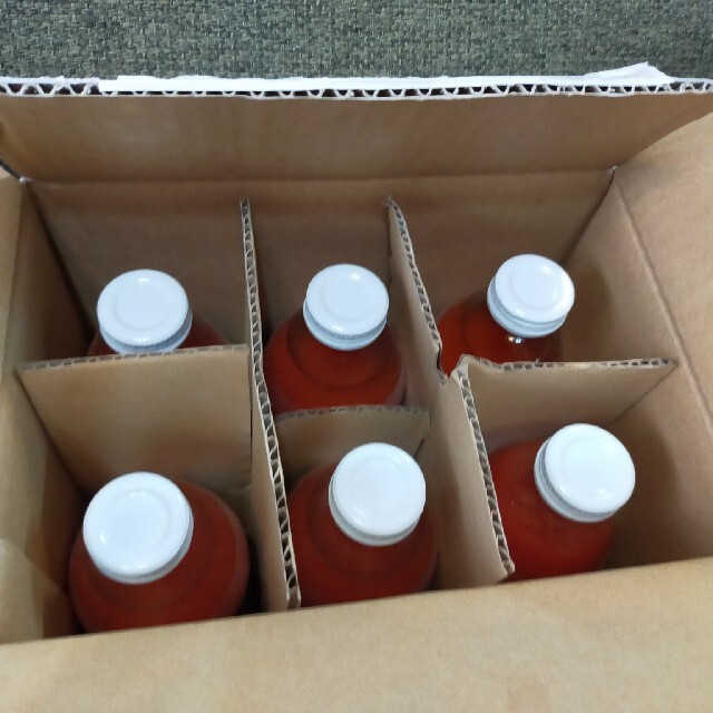 トマトジュース　オオカミの桃 食品/飲料/酒の飲料(ソフトドリンク)の商品写真