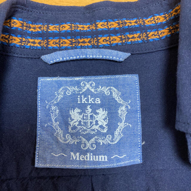 ikka(イッカ)のピーチ様専用⭐︎IKKA ネイビー　カジュアルシャツです。 メンズのトップス(シャツ)の商品写真