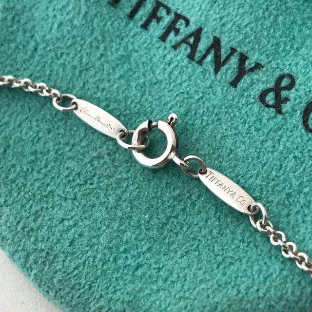 Tiffany & Co.(ティファニー)のTiffany イニシャルMネックレス レディースのアクセサリー(ネックレス)の商品写真