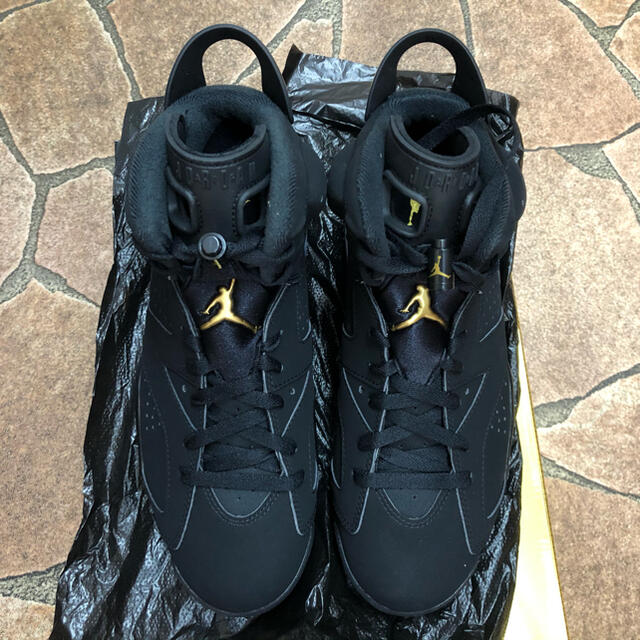 NIKE(ナイキ)のNIKE エアジョーダン6  DMP 2020年 黒金 27㎝ 新品未試着 メンズの靴/シューズ(スニーカー)の商品写真