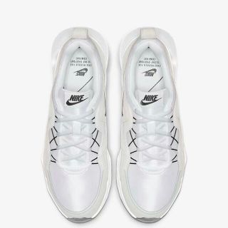 【購入前コメント必須、新品】NIKE ウィメンズ ライズ 365 23.5cm