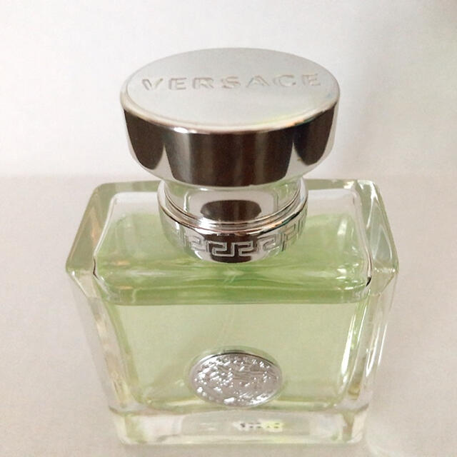 VERSACE(ヴェルサーチ)のヴェルサーチ　ヴェルセンス　オードトワレ　30ml コスメ/美容の香水(ユニセックス)の商品写真