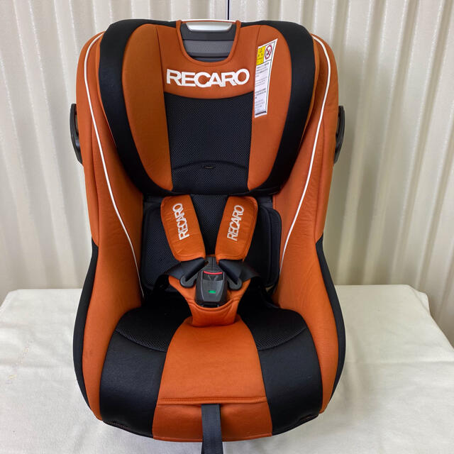 RECARO(レカロ)のクリーニング済　☆美品☆　レカロ　RECARO　スタート07　アルトオレンジ] キッズ/ベビー/マタニティの外出/移動用品(自動車用チャイルドシート本体)の商品写真