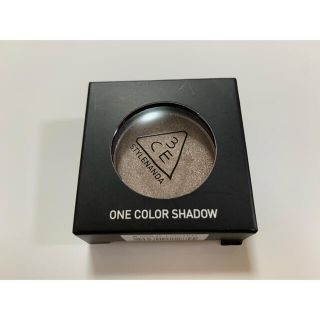 スリーシーイー(3ce)の3CE one color shadow(アイシャドウ)