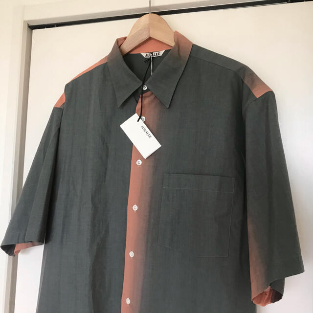 COMOLI(コモリ)のAURALEE 20SS グラデーションシャツ メンズのトップス(Tシャツ/カットソー(半袖/袖なし))の商品写真