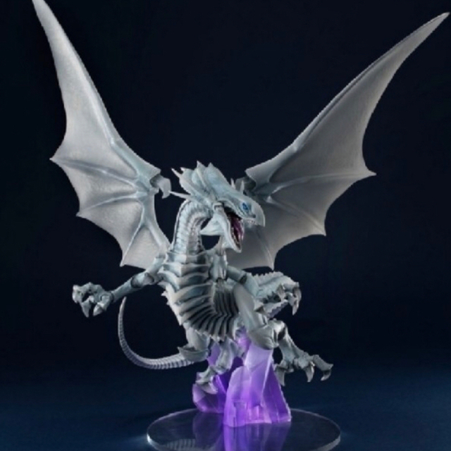 2022年最新入荷 ブルーアイズホワイトドラゴン フィギュア ... ブルーアイズホワイトドラゴン フィギュア